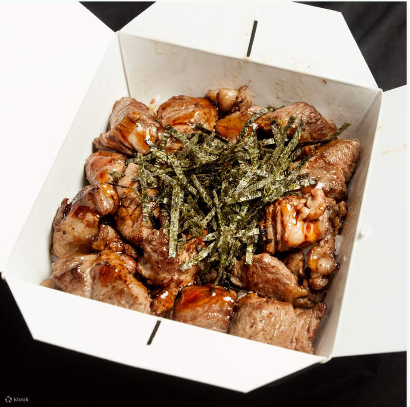 roast pork cubes set at Huo Yan Shai Zi Niu